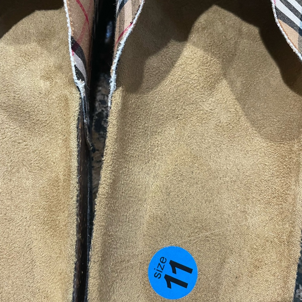 Sandals - Picture 4 of 4